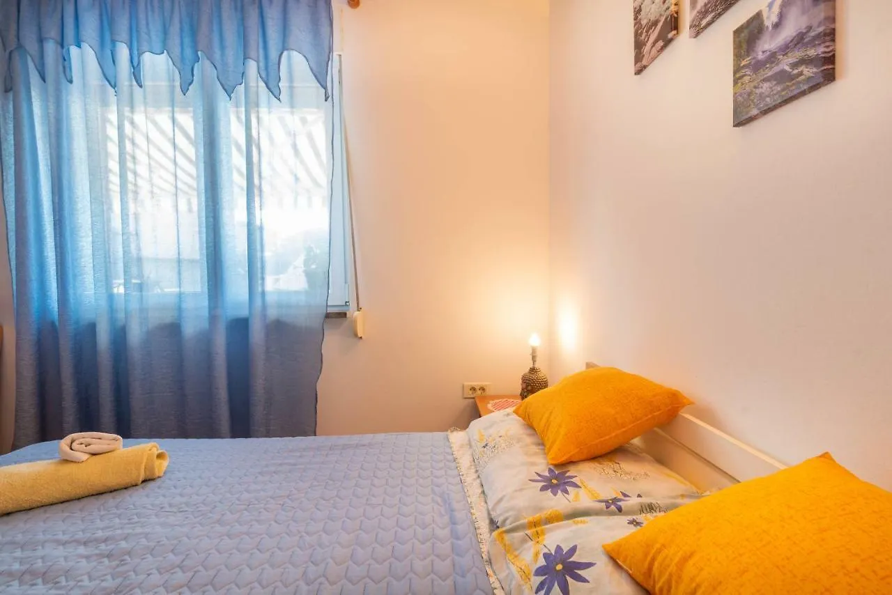 Nostress Apartment Pula 0*,